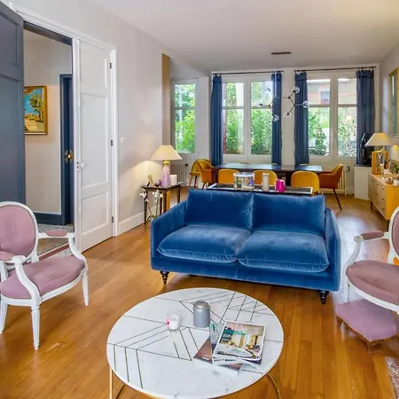 Casa de Férias Charming 30's Town House With Swimming Pool Close To Central *
