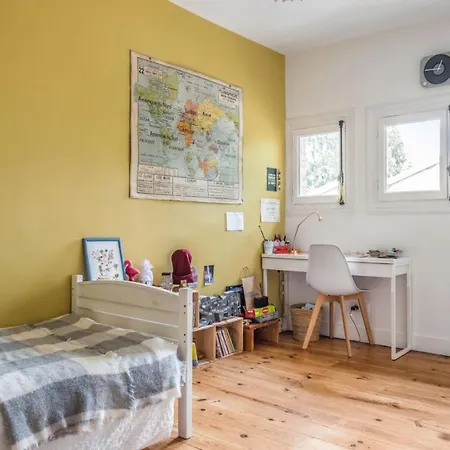 Charming 30's Town House With Swimming Pool Close To Central